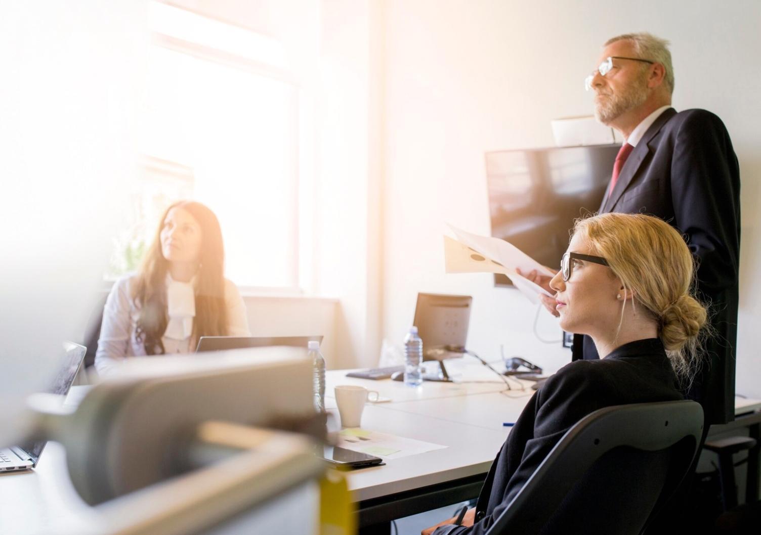 Zakladatelé oxeranthiq během vzdělávacího workshopu s účastníky